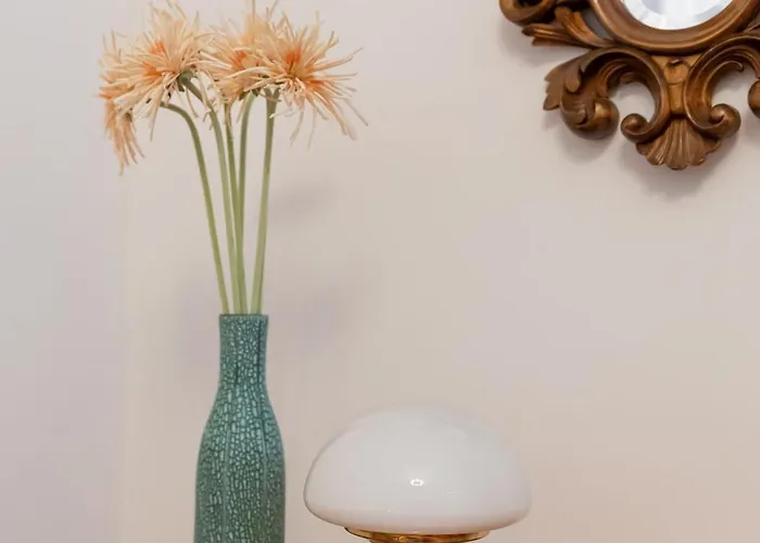 Apartment Time Wanderer *