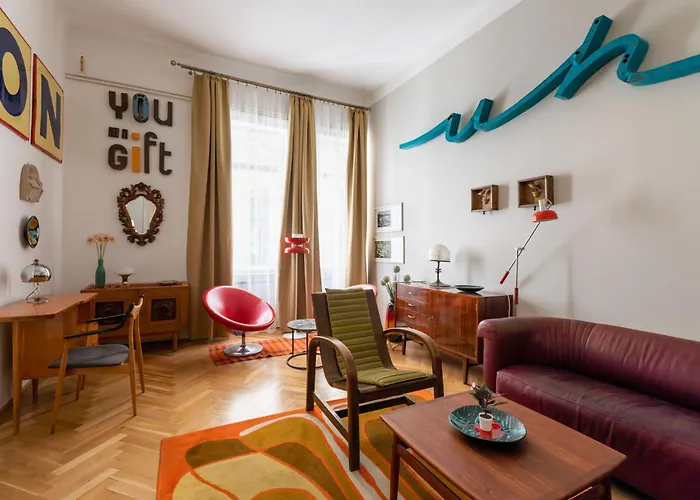 Apartment Time Wanderer *